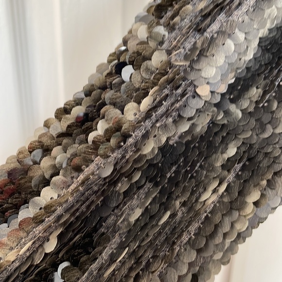 GORGEOUS FREE PEOPLE SILVER SEQUIN JACKET TOP SIZE SMALL SHIMMERY NWT - Picture 14 of 17